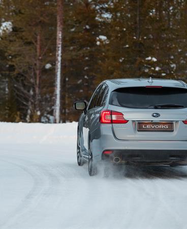 SUBARU-LEVORG-25